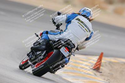 media/Dec-17-2022-SoCal Trackdays (Sat) [[224abd9271]]/Turn 10 Backside (120pm)/